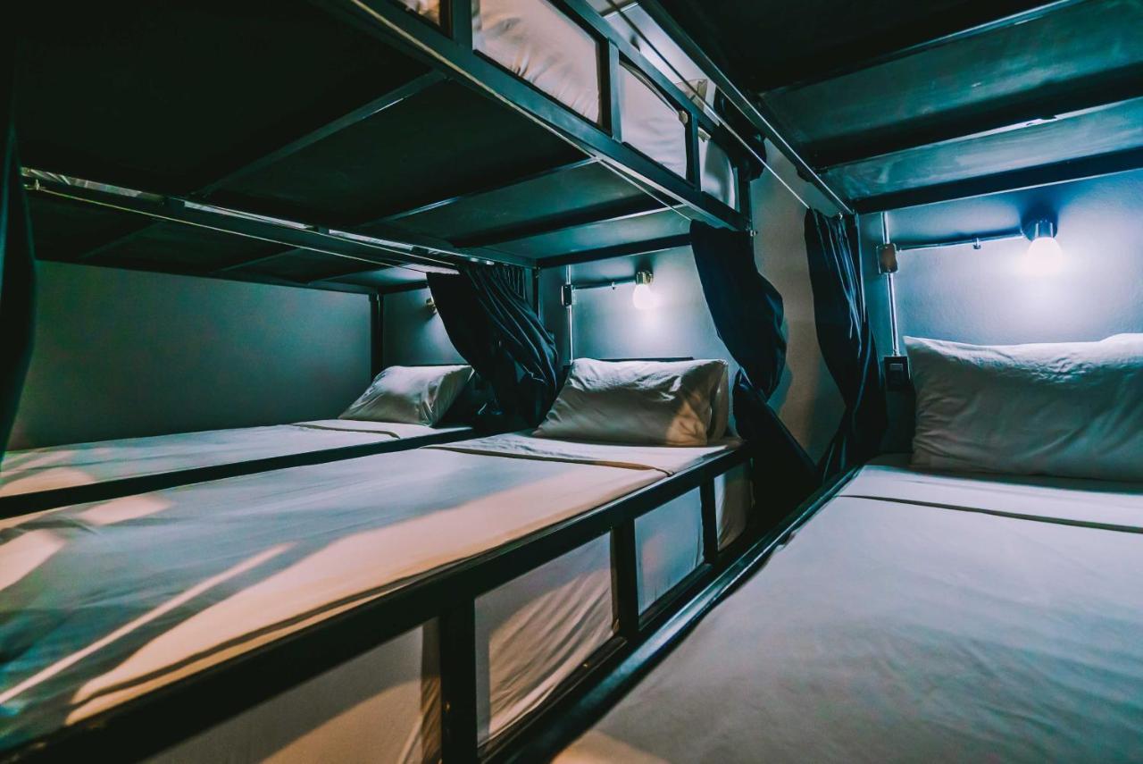 Slumber Party Hostel Phuket Exterior photo